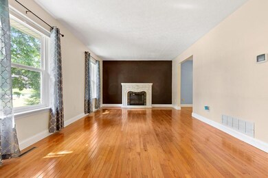 Living Room - 1