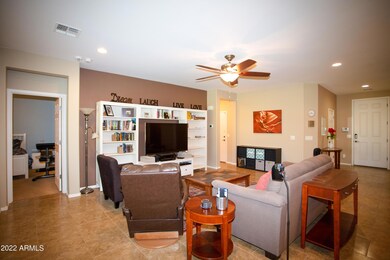 07 Family Room