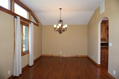 Formal Dining