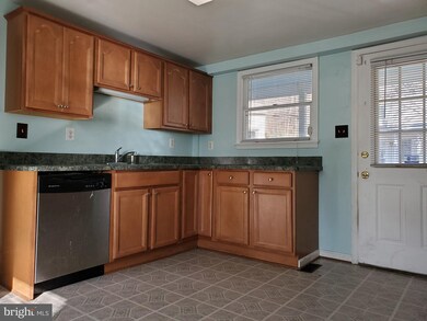 243 Knoxville Rd, Knoxville, MD 21758 - photo 3