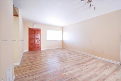 8041 Lake Dr unit 102, Doral, FL 33166 - photo 4