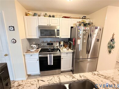 10218 Wolfe Manor Ct unit 308, Glen Allen, VA 23060 - photo 7