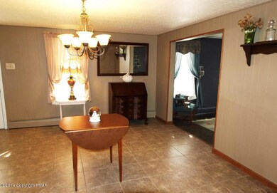 Dining Room (3)