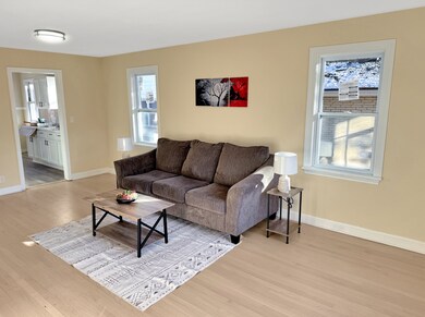 1018 W Atlantic Ave, Waukegan, IL 60085 - photo 4