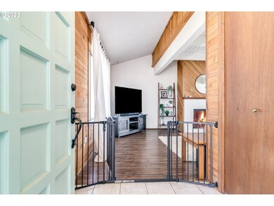 13 Mountain Cir, Lake Oswego, OR 97035 - photo 4