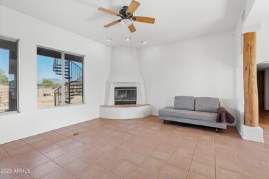Great Room w/ Cozy Fireplace