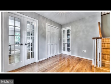 7011 Brentwood Dr, Marriottsville, MD 21104 - photo 5