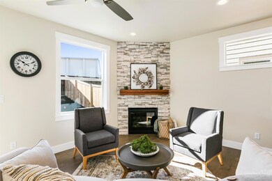 4136 SW Coyote Ave, Redmond, OR 97756 - photo 6