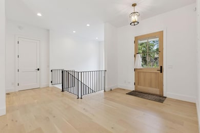 6101 Blake Cir, Edina, MN 55436 - photo 7