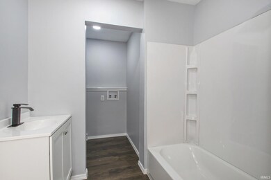 with washer/ dryer hook up
