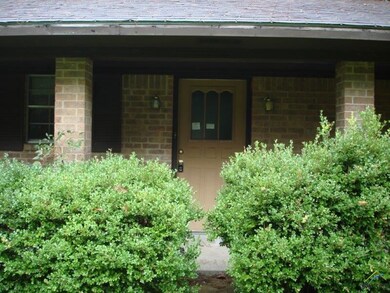 15572 Nell Lynn Ln, Tyler, TX 75707 - photo 4