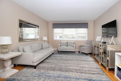 69 Jaffe St, Staten Island, NY 10314 - photo 3