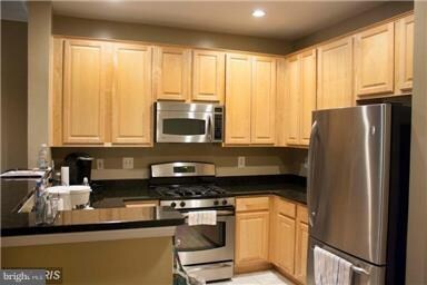 11319 Aristotle Dr unit 3-109, Fairfax, VA 22030 - photo 3