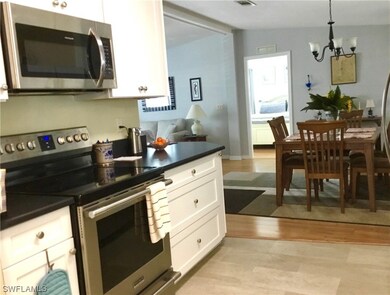NEW Range & Microwave