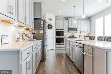 2436 Tree Vista Ct, Bryans Road, MD 20616 - photo 3