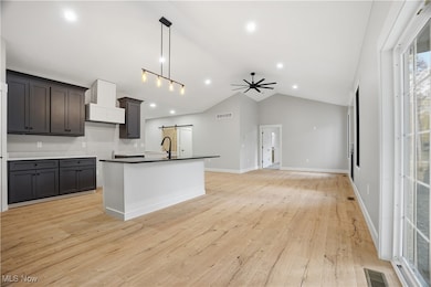 603 Oriole Dr, Roaming Shores, OH 44084 - photo 7