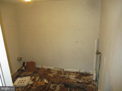 839 N 11th St, Reading, PA 19604 - photo 7