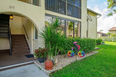 329 Knotty Pine Cir unit D-1, Greenacres, FL 33463 - photo 2