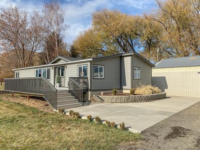 3 - front of home - deck