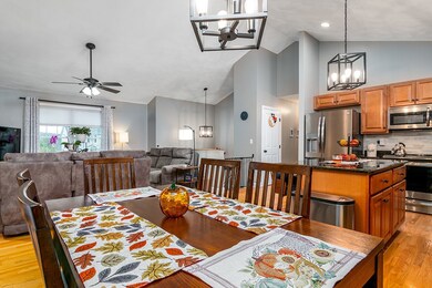 60 Fieldside Dr, Woonsocket, RI 02895 - photo 4