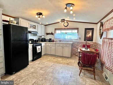 2002 W Main St unit 23, Ephrata, PA 17522 - photo 5