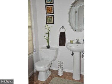 721 Dell Ct, Southampton, PA 18966 - photo 6