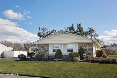 58 Bechstein Dr, Matawan, NJ 07747 - photo 3