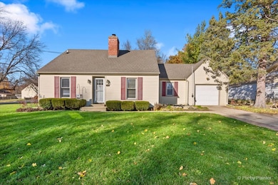 1106 W Highland Ave, Elgin, IL 60123 - photo 2