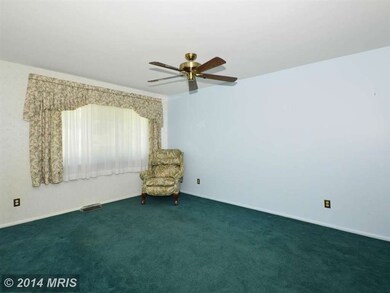 619 Hornbeam Rd, Edgewood, MD 21040 - photo 3