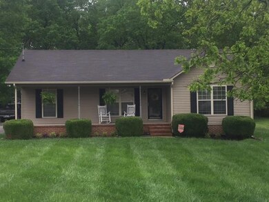 1304 Glenoaks Rd, Shelbyville, TN 37160 - photo 5