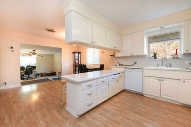 2816 Squire Ave, Redding, CA 96002 - photo 4