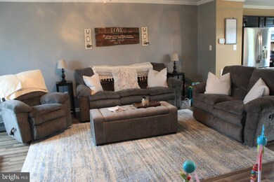 146 Singleton Way, Martinsburg, WV 25403 - photo 5