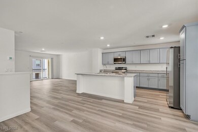 2843 Azure Breeze Ln unit 4, Las Vegas, NV 89183 - photo 6