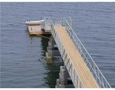 Waterfront/Dock/Pier.