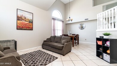 3915 E Vaughn Ave-4