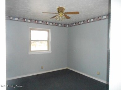 9101 Cinderella Ln, Louisville, KY 40229 - photo 3