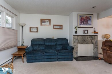 Living Room  3624-FULL