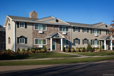 52 Johnson Ave unit 3-7C, Sayville, NY 11782 - photo 6