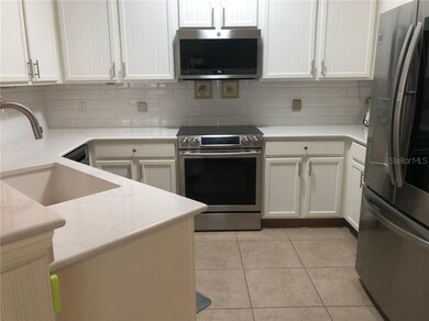 Up close view of the Quartz countertop & Quartz si