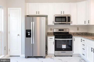 20840 Mountain Lake Terrace, Germantown, MD 20874 - photo 4