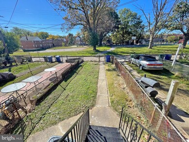 4311 Eldone Rd, Baltimore, MD 21229 - photo 4