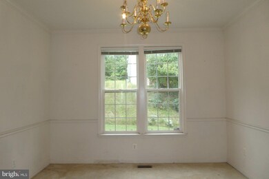 7616 Stratfield Ln, Laurel, MD 20707 - photo 6