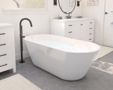 Primary bath with freestanding tub
