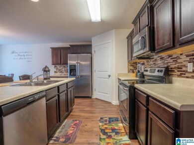 2042 Kerry Cir, Calera, AL 35040 - photo 6