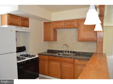 1117 Crestview Rd, Darby, PA 19023 - photo 6