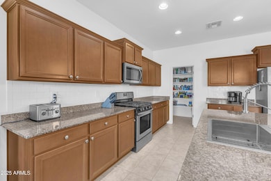 40010 W Ganly Way, Maricopa, AZ 85138 - photo 4