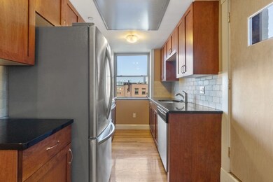 469 Hanover St unit 5R, Boston, MA 02113 - photo 6