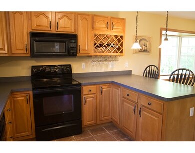 122 Saunders St, Gardner, MA 01440 - photo 4