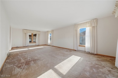 2955 Chaucer Dr NE, Canton, OH 44721 - photo 6