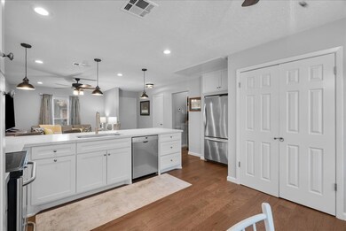 3760 Laura Leigh Dr, Friendswood, TX 77546 - photo 4